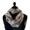 foulard en soie upcyclée motifs abstraits