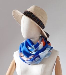 foulard en soie bleu santorin